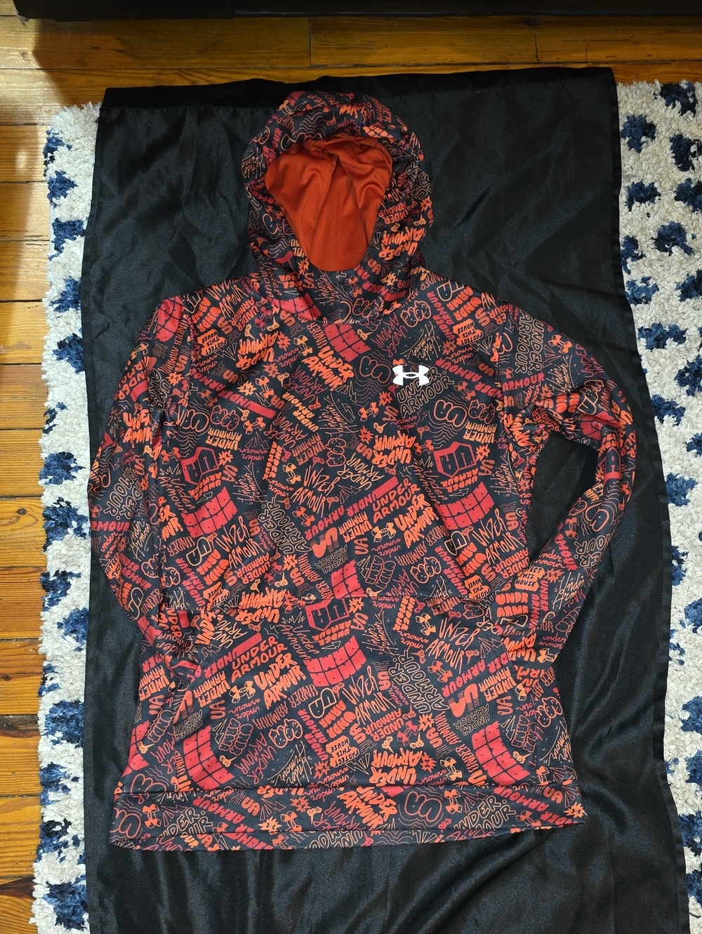 Under Armour Men’s Orange & Black Graphic Pull Over Hoodie
